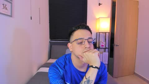 Snapshot of kendel_dimitri chatting on 05-01-26, 03:00 kendel_dimitri online show from 05-01-26, 03:00