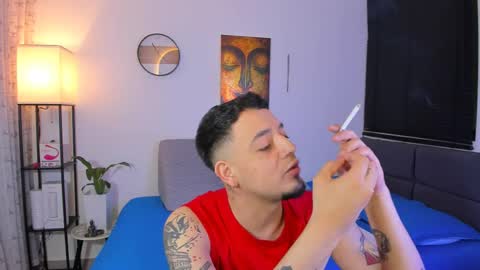 Snapshot of kendel_dimitri chatting on 06-07-26, 02:05 kendel_dimitri online show from 06-07-26, 02:05