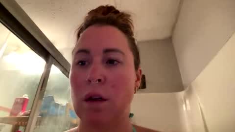 Snapshot of kendra34dd chatting on 10-25-25, 12:40 kendra34dd online show from 10-25-25, 12:40