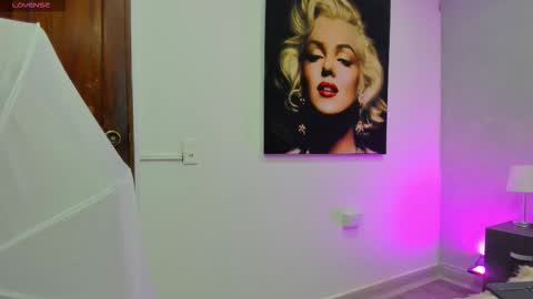 Kendra London online show from 11-26-25, 11:11