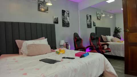 Kendra London online show from 03-20-26, 11:26