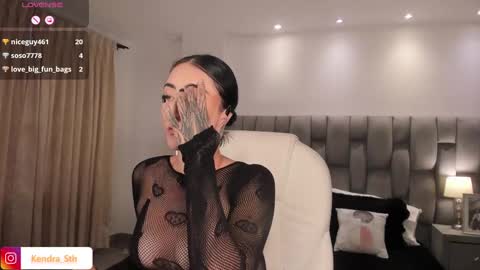 Kendra Scoth online show from 02-08-25, 10:08