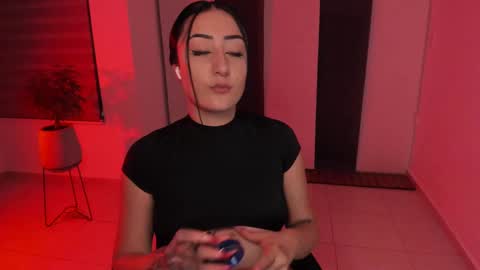 Kendra Scoth online show from 09-19-25, 12:23