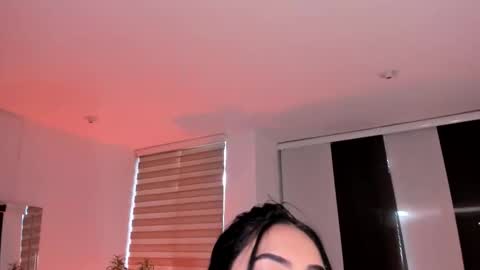 Kendra Scoth online show from 10-26-25, 07:31