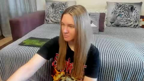 Kendra online show from 06-06-26, 11:53