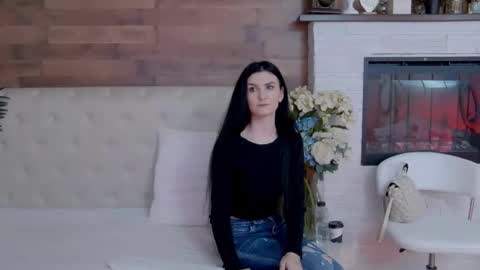 Snapshot of kendrabloom chatting on 01-13-26, 06:51 KendraBloom online show from 01-13-26, 06:51