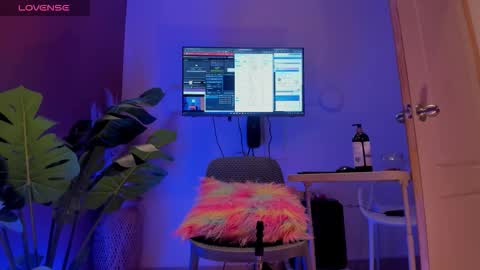 Snapshot of kendrachavez_ chatting on 10-15-25, 10:32 kendrachavez_ online show from 10-15-25, 10:32