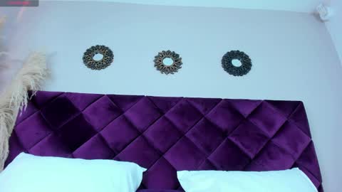 Kendral  online show from 12-22-24, 07:44