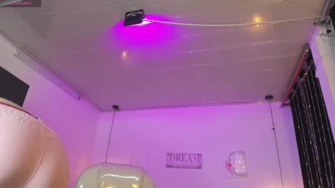 Snapshot of kendry_fox420_ chatting on 02-03-26, 02:53 kendry_fox420_ online show from 02-03-26, 02:53