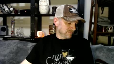 Snapshot of kenkuddles chatting on 01-19-25, 02:04 Ken Kuddles online show from 01-19-25, 02:04