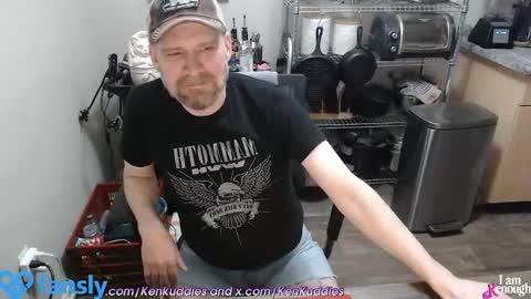 Snapshot of kenkuddles chatting on 02-03-25, 12:58 Ken Kuddles online show from 02-03-25, 12:58