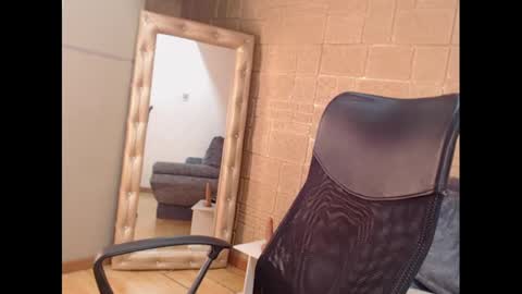 kenn_boy_ online show from 01-25-25, 02:47