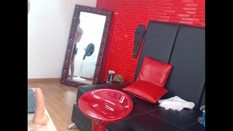 kenn_boy_ online show from 02-04-25, 10:02