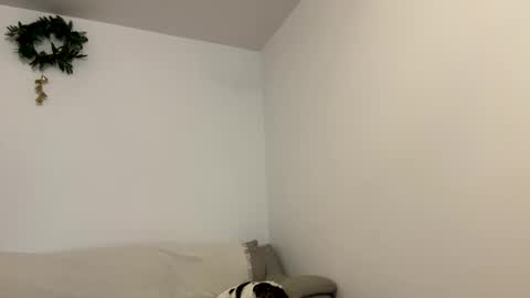 Snapshot of kennasoft chatting on 12-31-24, 11:31 Kenna next time online - 2nd of Dec online show from 12-31-24, 11:31