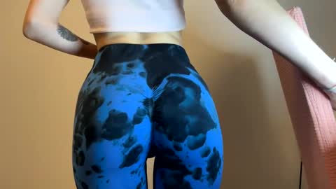 Snapshot of kennasoft chatting on 01-18-25, 03:05 Kenna next time online - 2nd of Dec online show from 01-18-25, 03:05