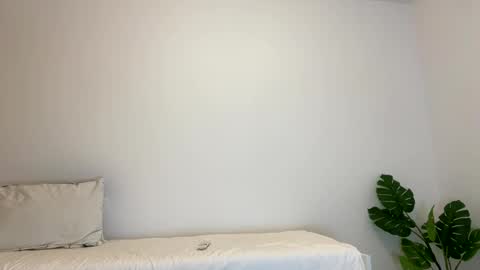 Snapshot of kennasoft chatting on 11-02-25, 07:49 Kenna next time online - 2nd of Dec online show from 11-02-25, 07:49