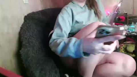 Kennedy Nova  online show from 12-24-24, 02:43