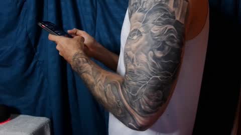 Snapshot of kennerfox77 chatting on 12-25-24, 10:27 Kennfox777 online show from 12-25-24, 10:27