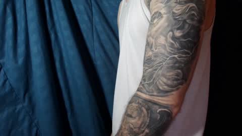 Snapshot of kennerfox77 chatting on 01-29-25, 08:46 Kennfox777 online show from 01-29-25, 08:46