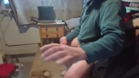 Snapshot of kenneth69h chatting on 01-15-25, 04:54 kenneth69h online show from 01-15-25, 04:54