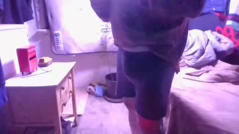 Snapshot of kenneth69h chatting on 02-25-25, 11:30 kenneth69h online show from 02-25-25, 11:30