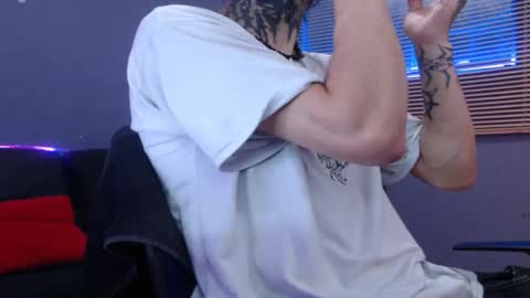 Snapshot of kenny__hot chatting on 11-19-25, 03:45 kenny online show from 11-19-25, 03:45