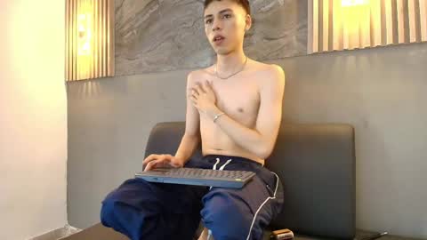 kenny_hank online show from 04-15-26, 04:08