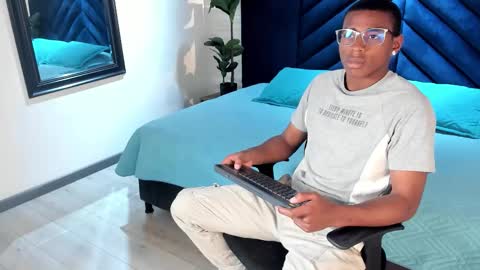 Kenny Thompson online show from 02-21-26, 09:16