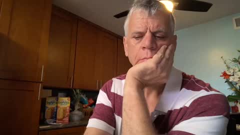 Snapshot of kent_ham chatting on 09-27-25, 05:18 kent_ham online show from 09-27-25, 05:18