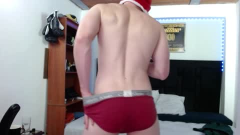 Santiago online show from 12-17-24, 04:56