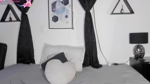 KENTHA  online show from 03-12-26, 10:43