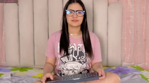 Snapshot of keny_williams chatting on 05-03-26, 04:07 Keny online show from 05-03-26, 04:07