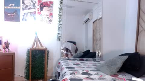 Snapshot of kenya_agux chatting on 12-24-24, 04:40 CHOQUITO online show from 12-24-24, 04:40