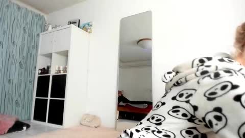 Snapshot of kenziedawton chatting on 11-07-25, 04:45 Kenzie online show from 11-07-25, 04:45