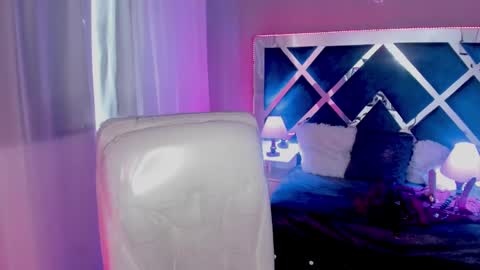 Kenzie online show from 02-27-25, 09:04