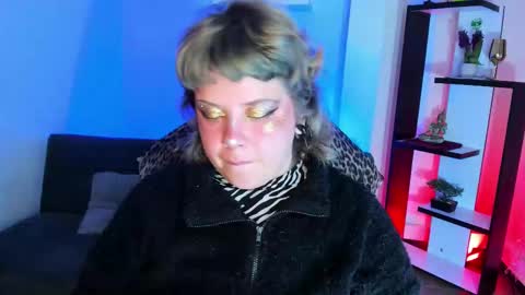 Snapshot of kenziesharik chatting on 11-20-25, 06:02 Kenzie online show from 11-20-25, 06:02