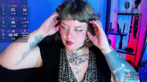 Snapshot of kenziesharik chatting on 11-26-25, 05:30 Kenzie online show from 11-26-25, 05:30