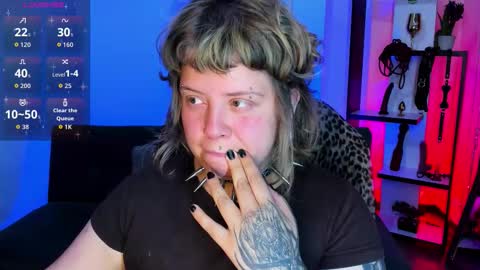 Snapshot of kenziesharik chatting on 12-03-25, 05:37 Kenzie online show from 12-03-25, 05:37