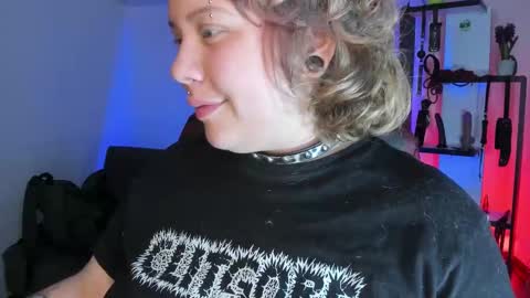 Snapshot of kenziesharik chatting on 02-02-26, 04:55 Kenzie online show from 02-02-26, 04:55