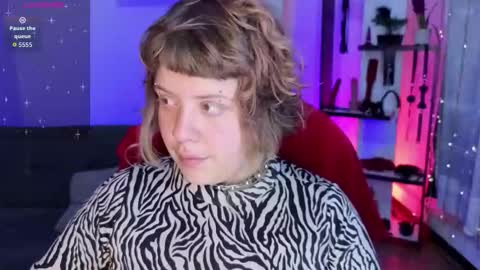 Snapshot of kenziesharik chatting on 02-15-26, 11:56 Kenzie online show from 02-15-26, 11:56