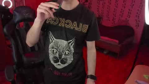 Looking for a moderator I PVT IS OPEN online show from 12-15-25, 11:03