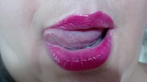 K E R L Y online show from 01-10-25, 08:59