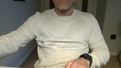 Snapshot of kermitgp3 chatting on 12-14-25, 04:12 Anton online show from 12-14-25, 04:12