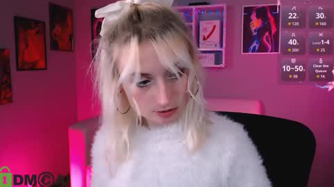 Snapshot of kerry_derry chatting on 10-09-25, 07:56 kara online show from 10-09-25, 07:56