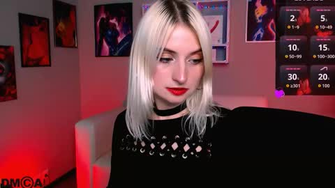 Snapshot of kerry_derry chatting on 10-11-25, 07:23 kara online show from 10-11-25, 07:23