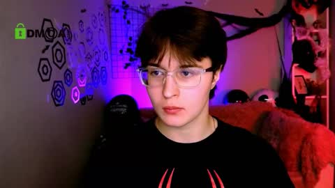 Snapshot of kerry_derry chatting on 10-31-25, 10:38 kara online show from 10-31-25, 10:38