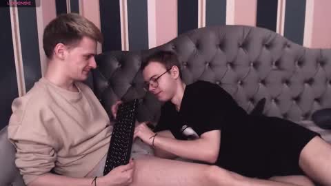 kerry_niki online show from 03-02-25, 06:27