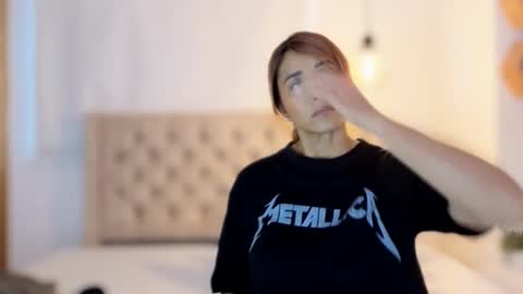 Kery Hillson online show from 02-17-26, 12:01