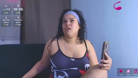 Snapshot of kesha_rosse_ chatting on 05-20-26, 07:14 KESHA online show from 05-20-26, 07:14