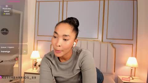 Snapshot of ketty_89 chatting on 12-14-25, 11:48 Kety online show from 12-14-25, 11:48